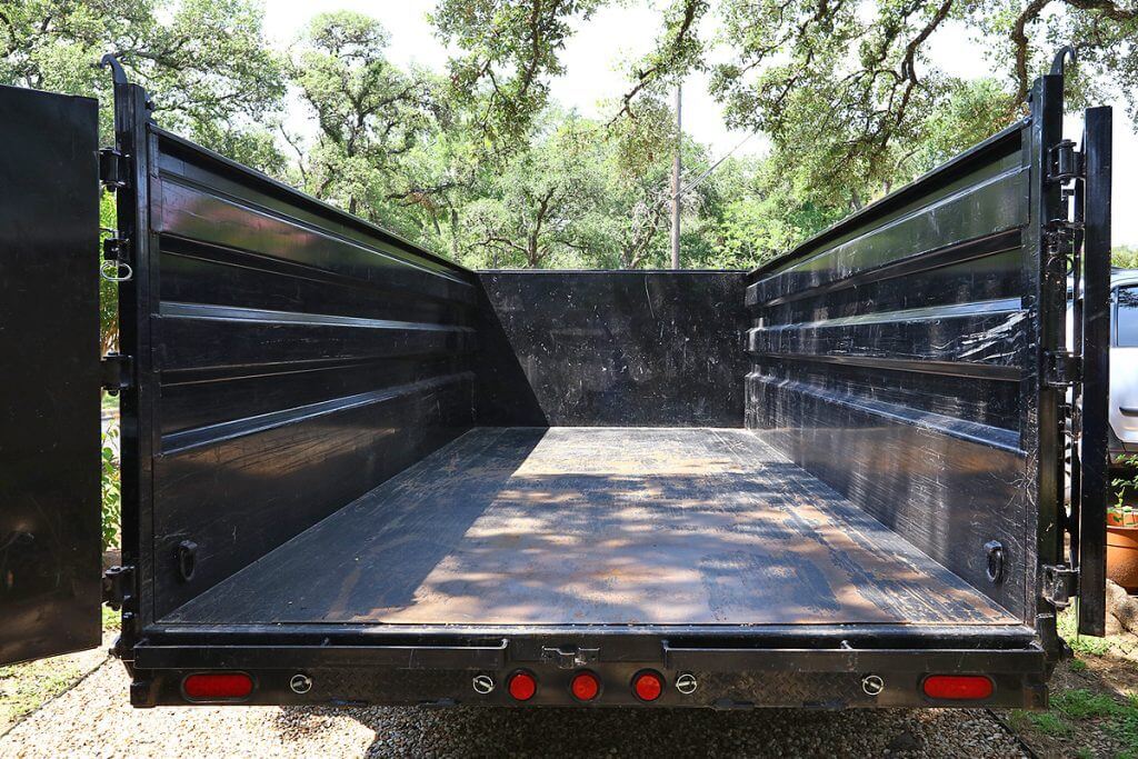 Dump Trailer - 16 Ft End