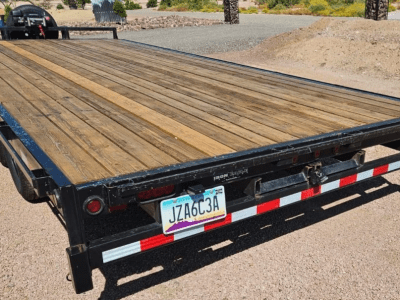 Equipment Trailer - 20 ft Deckover