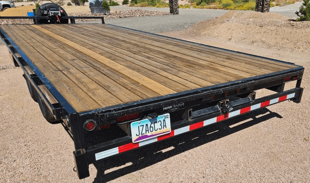 Equipment Trailer - 20 ft Deckover