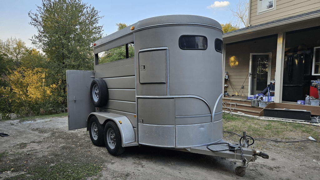 Horse Trailer - 2 Horse Straight Load