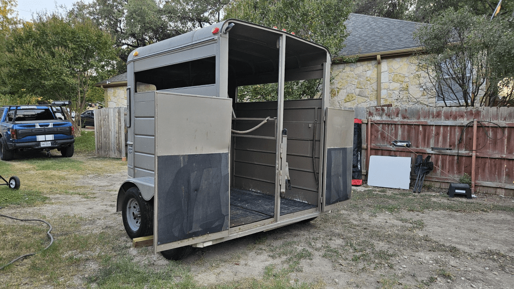 Horse Trailer - 2 Horse Straight Load