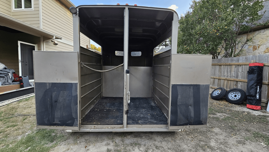 Horse Trailer - 2 Horse Straight Load