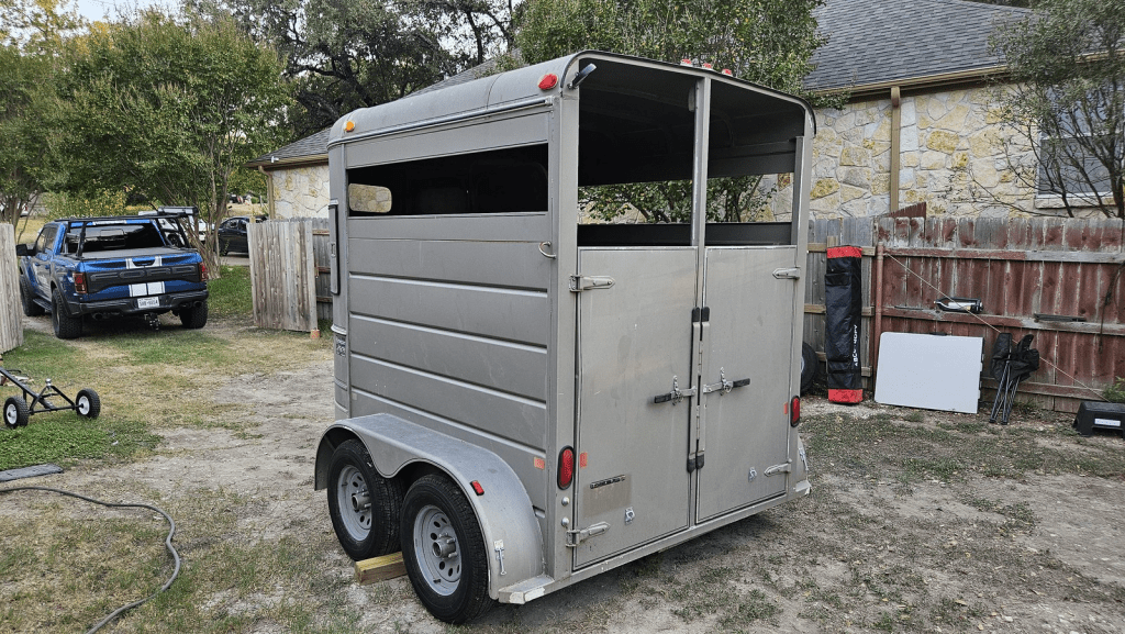 Horse Trailer - 2 Horse Straight Load