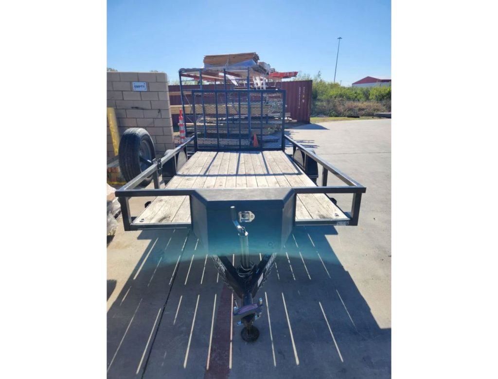 Utility Trailer - 2022 TX Bragg 6x12 with ramp
