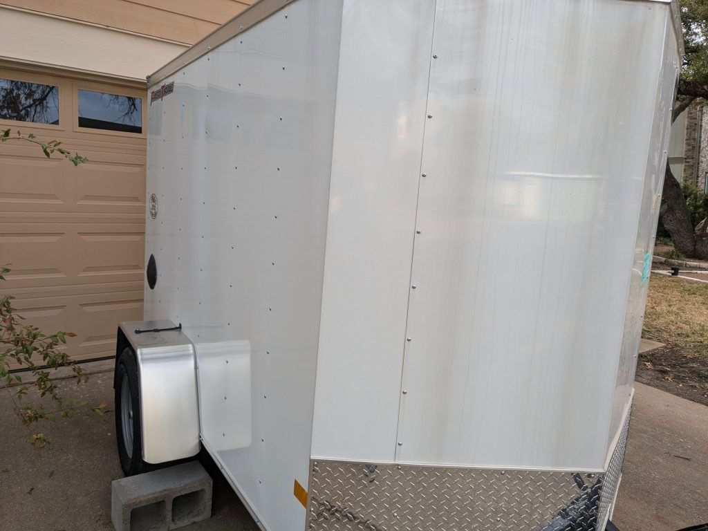 Cargo Trailer - 2025 Wells Cargo 5x8 V-Nose
