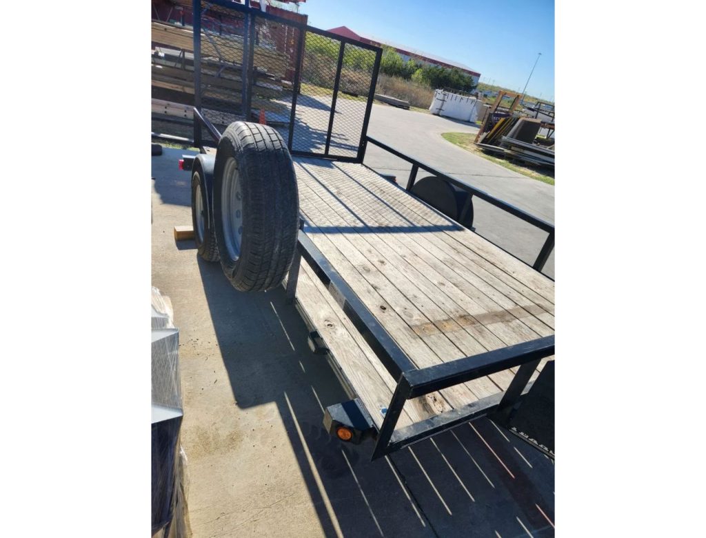 Utility Trailer - 2022 TX Bragg 6x12 with ramp