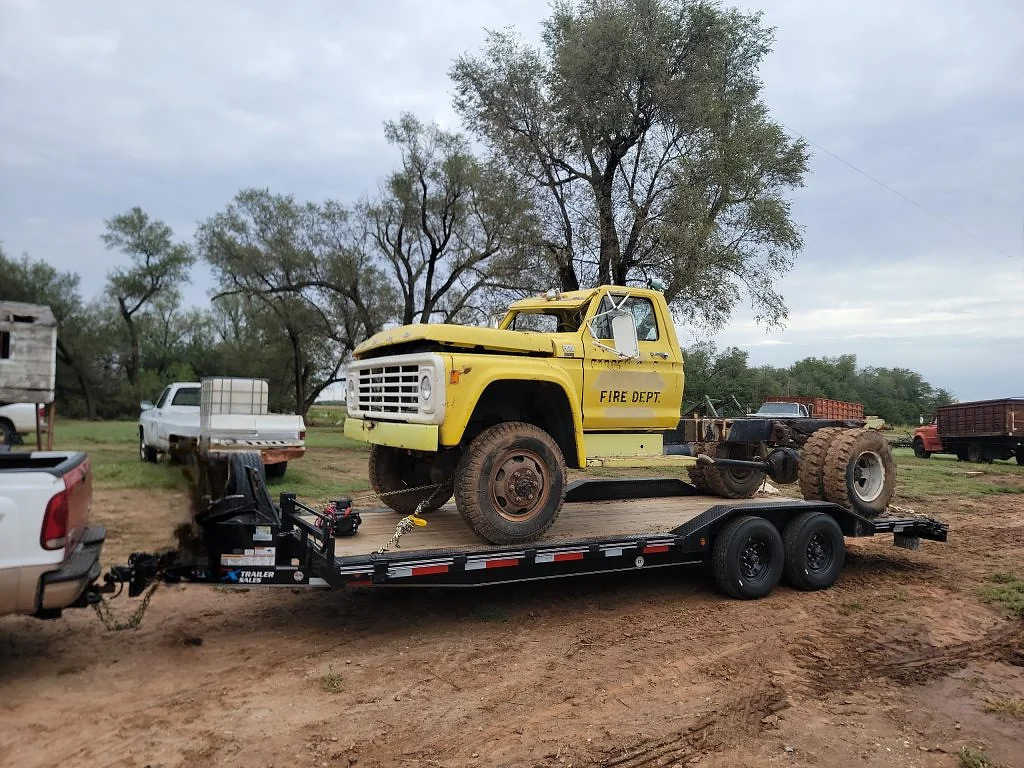 24ft Flatbed Car Hauler/Equipment Trailer