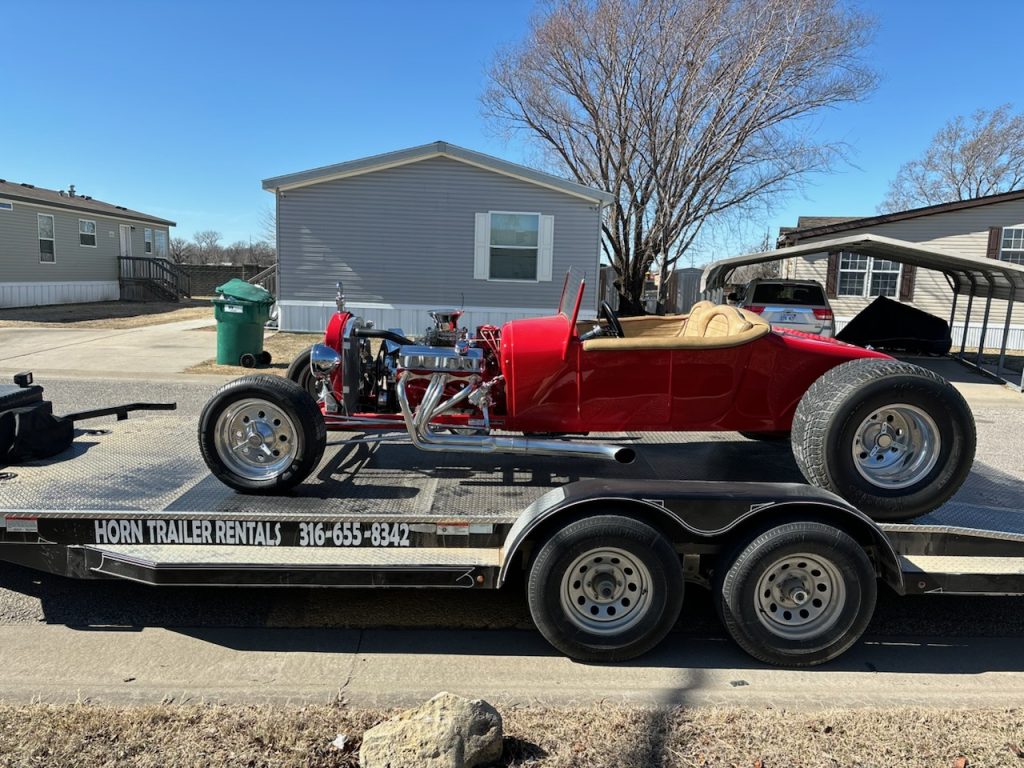 Car Hauler - Diamond C 20 ft