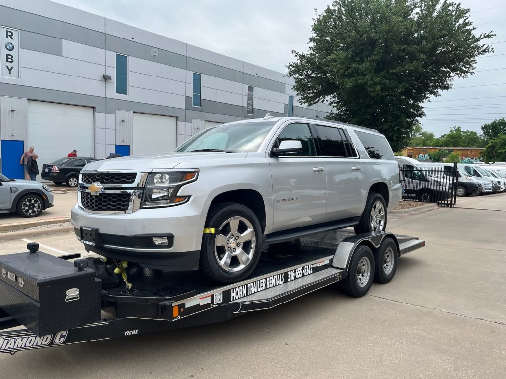 Car Hauler - Diamond C 20 ft