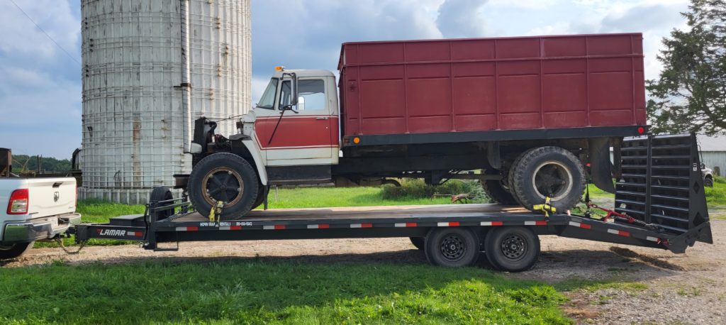 Equipment Trailer - Lamar Flatbed BP Deckover Equipment 8.5x24