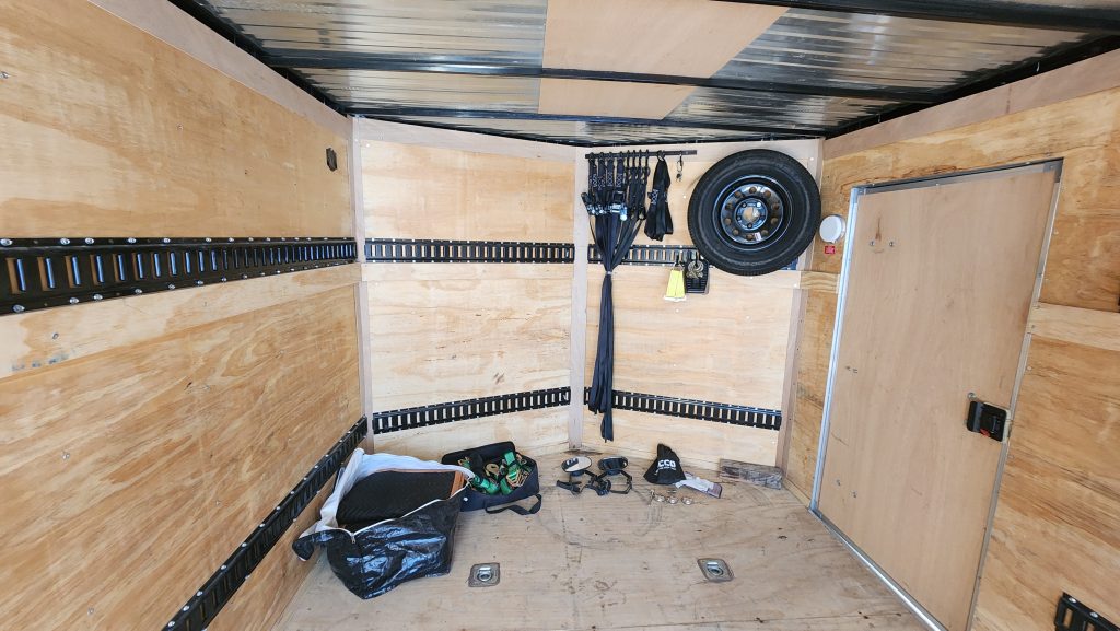 Cargo Trailer - Commander 8x16x6.5 Enclosed