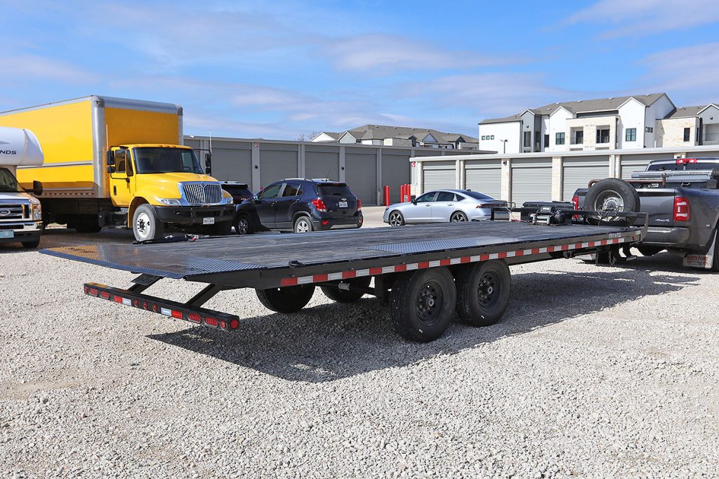 Equipment Trailer - Hydraulic Tilt Deck Trailer with Winch
