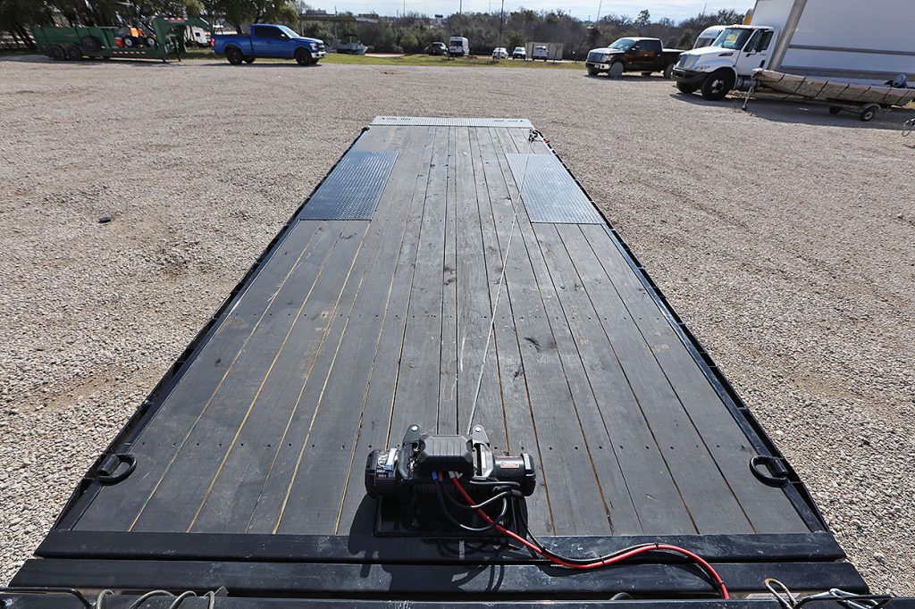 Equipment Trailer - Hydraulic Tilt Deck Trailer with Winch