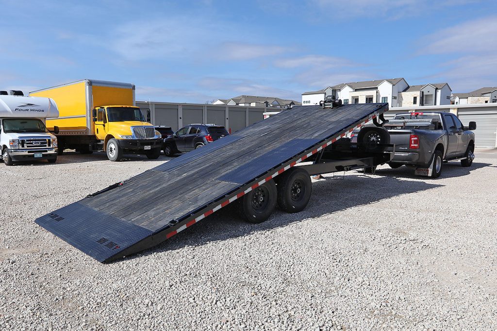 Equipment Trailer - Hydraulic Tilt Deck Trailer with Winch