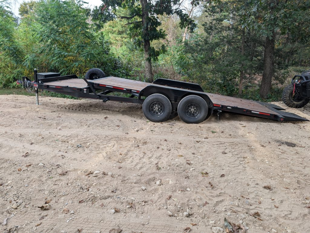 22' Flatbed Tilt Trailer