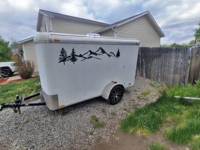 Enclosed 5 x 10'