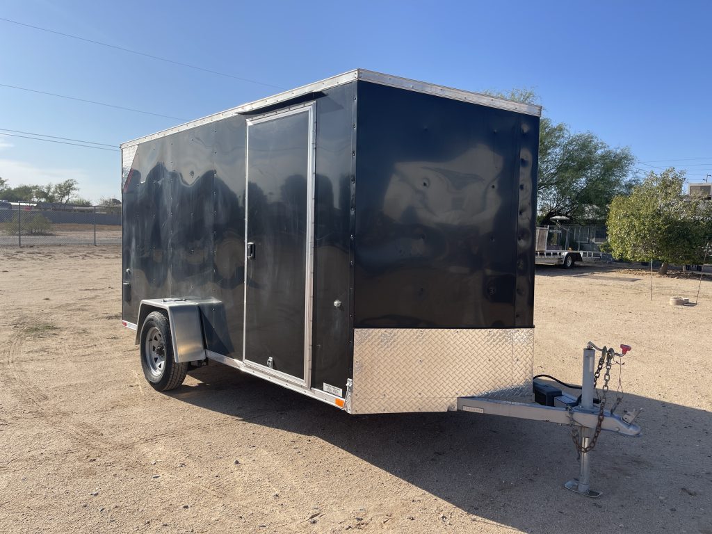 6'X12' Enclosed Trailer With Ramp