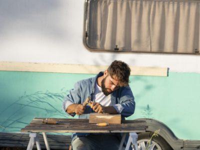 Trailer Emergency? Stay Safe with These Quick Tips