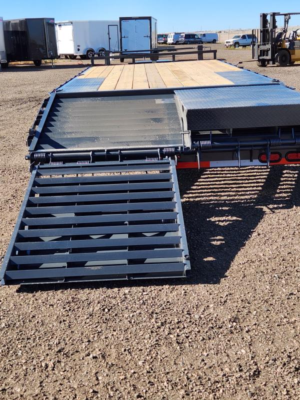 24’ Deckover Equipment Trailer