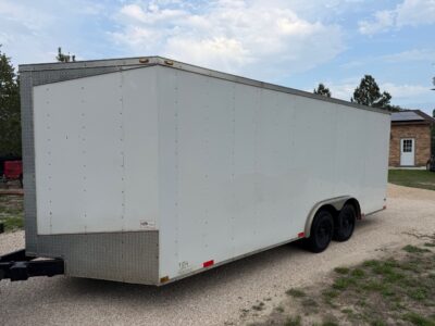 20' Enclosed Cargo Trailer - NICE !!!