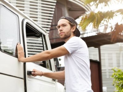 How to Choose the Best Enclosed Trailer Rental