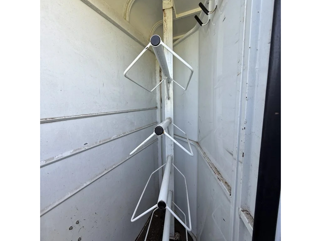 Gooseneck 2-Horse Slant Load Trailer
