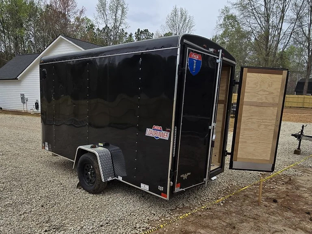 6x12 Enclosed 2024 Trailer with Hitch