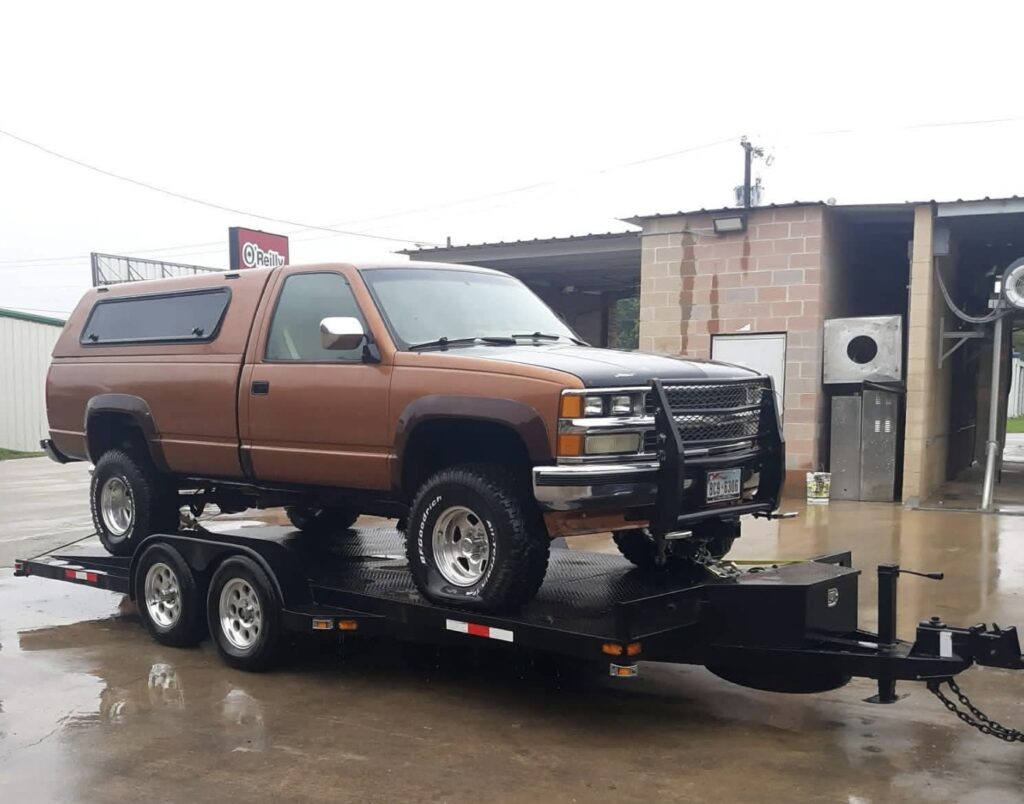 18ft Dovetail Car Hauler with Slide-In Ramps