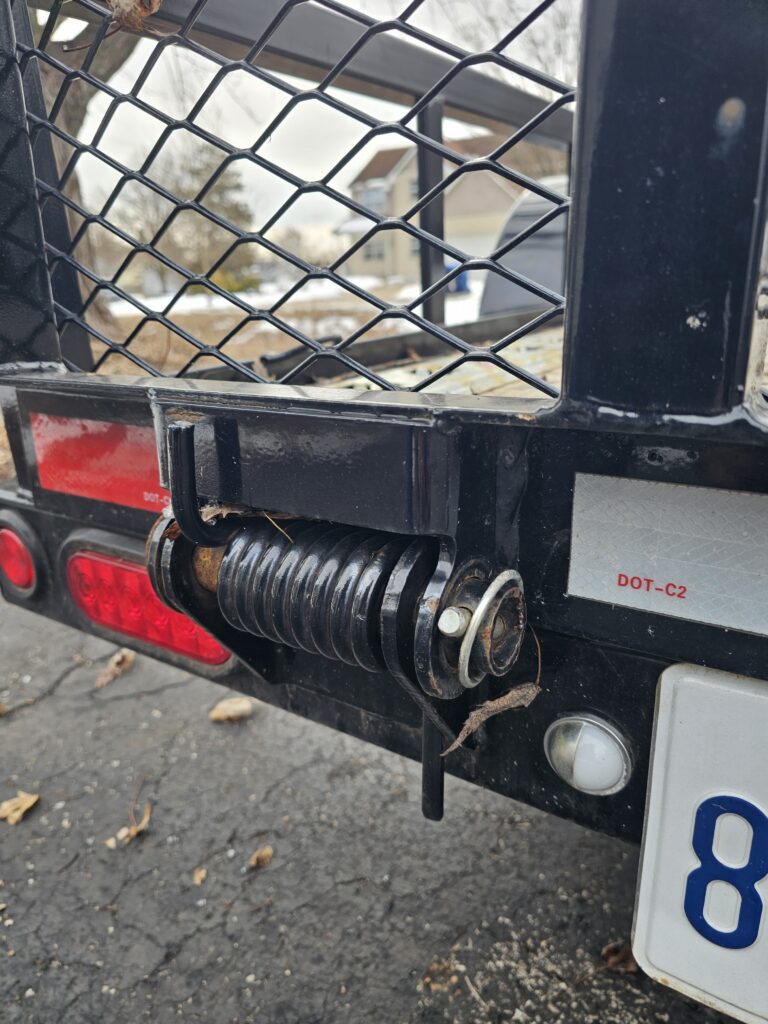 Utility 6.5x12 With Winch