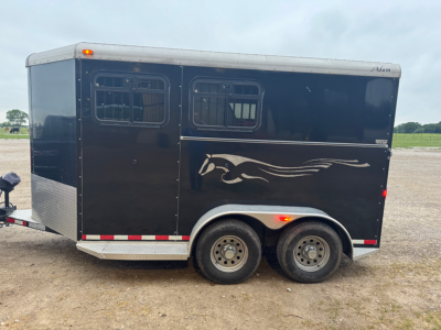 Enclosed 2 Horse Slant