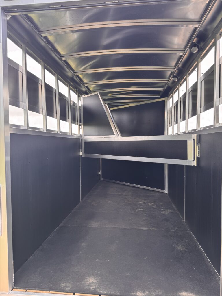 2026 Extra Tall 3-horse Slant Load Bumper Pull