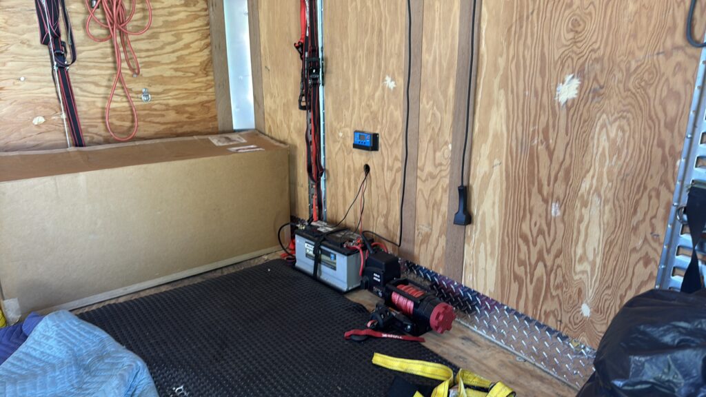 25’ Enclosed Trailer