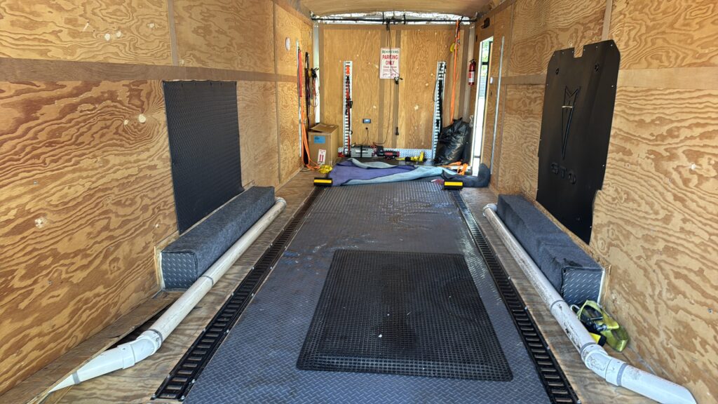 25’ Enclosed Trailer
