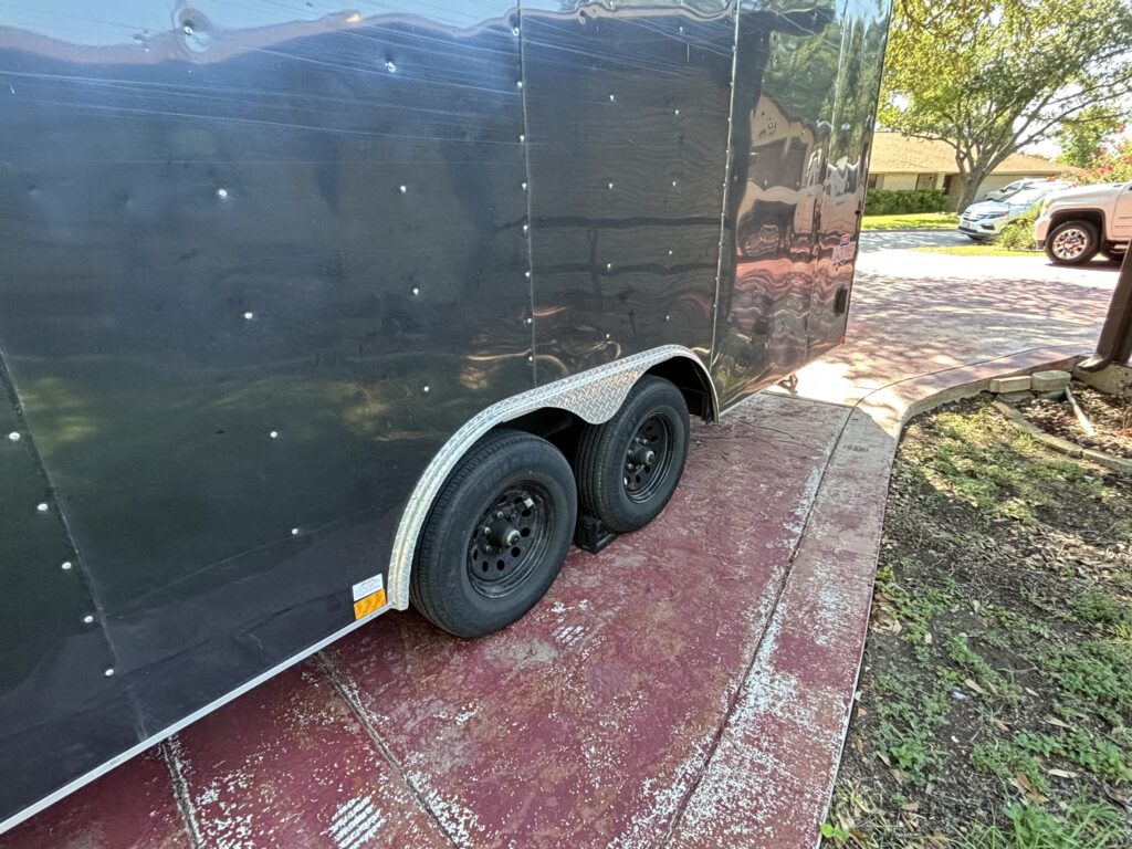 25’ Enclosed Trailer